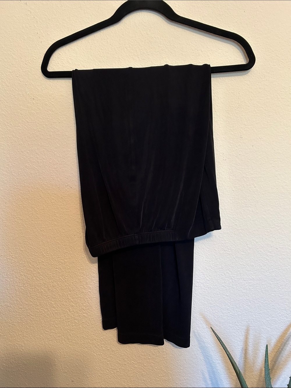 Chico's Black Pull-On Travelers Pants